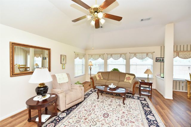 3226 Stratford Pointe Drive, Sugar Land, TX 77498