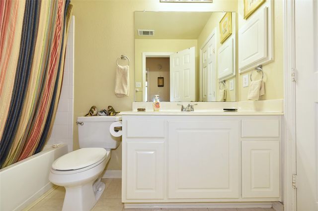 3226 Stratford Pointe Drive, Sugar Land, TX 77498
