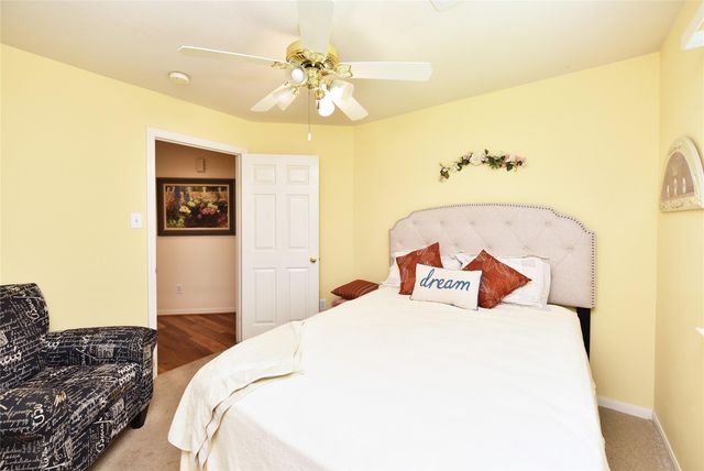 3226 Stratford Pointe Drive, Sugar Land, TX 77498
