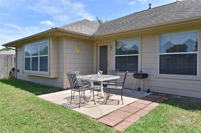 3226 Stratford Pointe Drive, Sugar Land, TX 77498