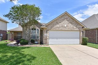 3226 Stratford Pointe Drive, Sugar Land, TX 77498