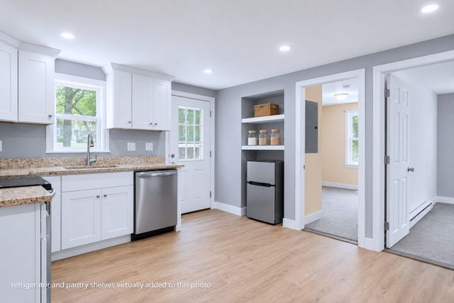 153 Dunns Pond Rd, Barnstable, MA 02601