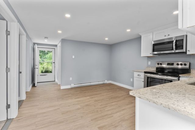 153 Dunns Pond Rd, Barnstable, MA 02601