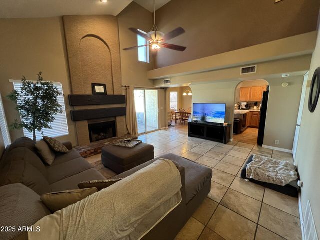 19943 N 77TH Avenue, Glendale, AZ 85308