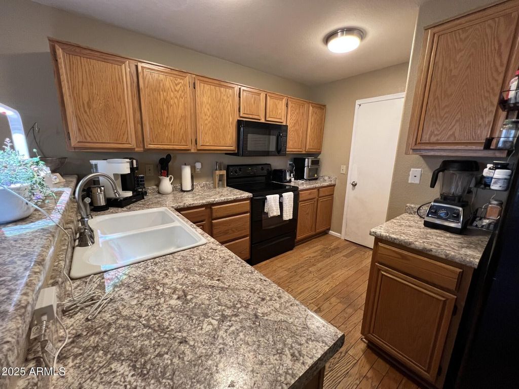 19943 N 77TH Avenue, Glendale, AZ 85308 — photo 2