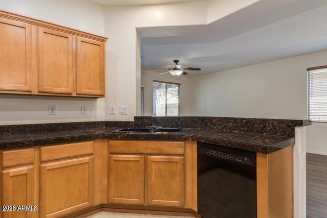 1748 W HEMINGWAY Lane, Anthem, AZ 85086