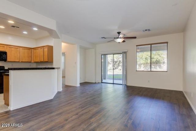 1748 W HEMINGWAY Lane, Anthem, AZ 85086