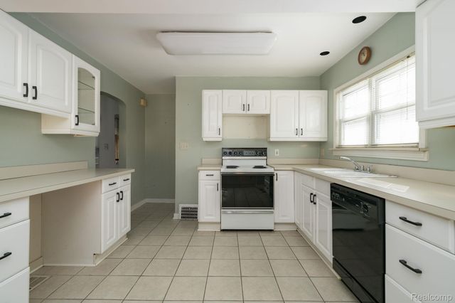 640 S Alexander Avenue, Royal Oak, MI 48067
