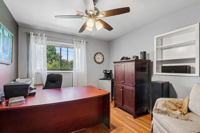 8755 N Pelham PARKWAY, Bayside, WI 53217