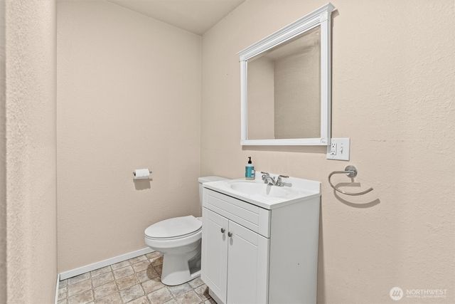 120 W Prairie Loop Road, Elma, WA 98541