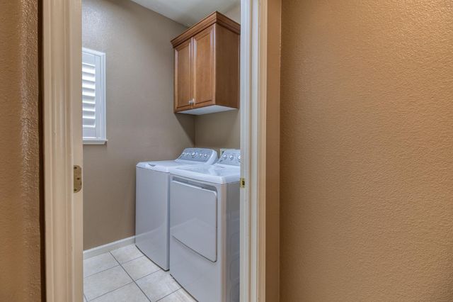 5759 Westchester Cir, Stockton, CA 95219