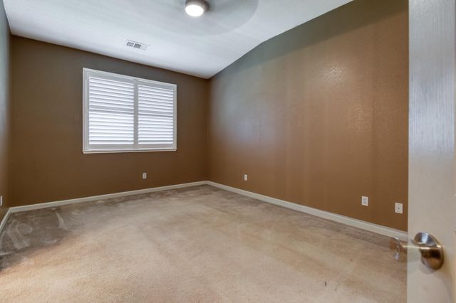 5759 Westchester Cir, Stockton, CA 95219