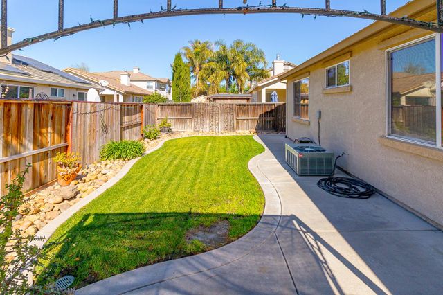 5759 Westchester Cir, Stockton, CA 95219