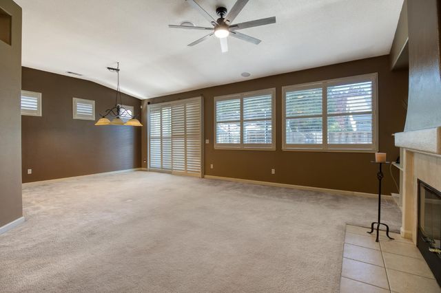 5759 Westchester Cir, Stockton, CA 95219