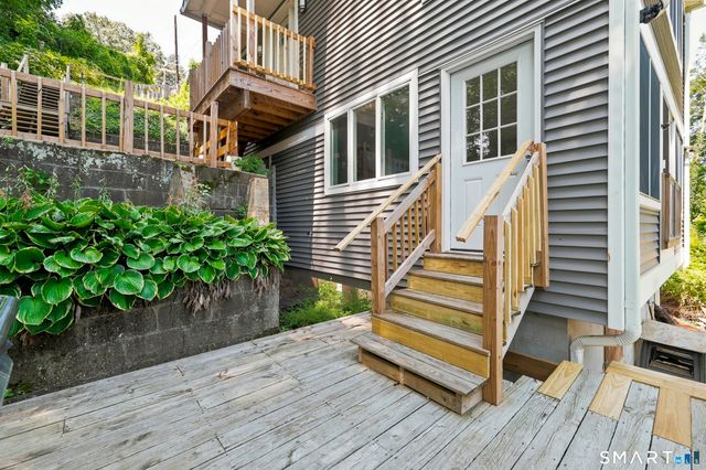 51 Bankside Trail, Newtown, CT 06482