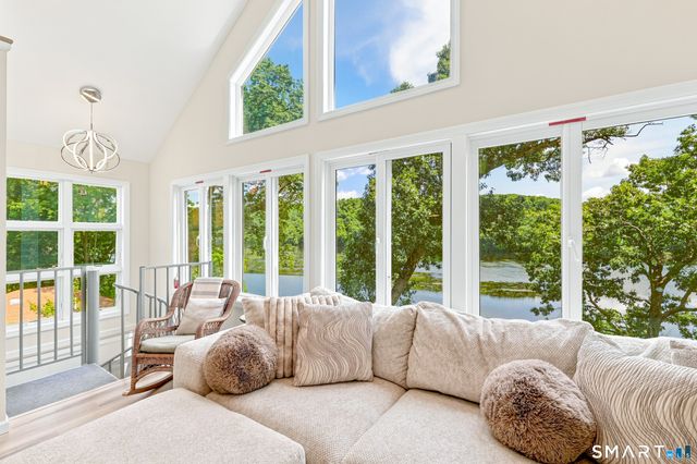 51 Bankside Trail, Newtown, CT 06482