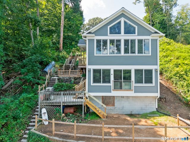 51 Bankside Trail, Newtown, CT 06482