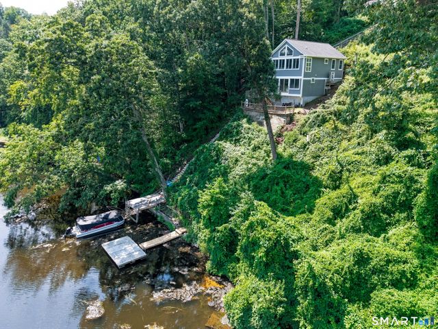 51 Bankside Trail, Newtown, CT 06482