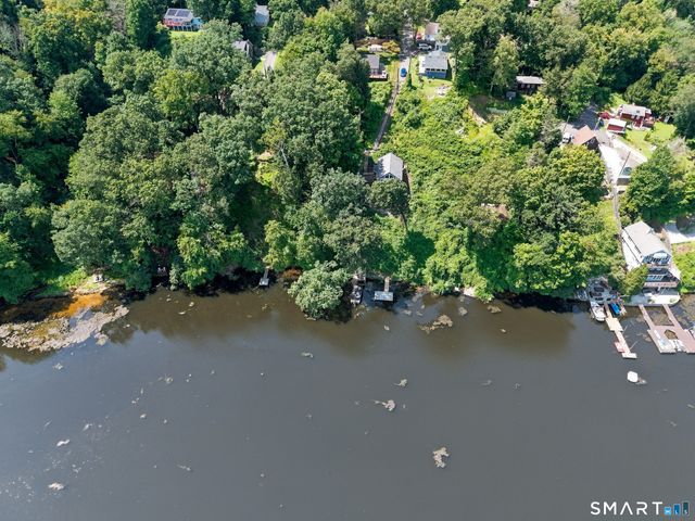 51 Bankside Trail, Newtown, CT 06482