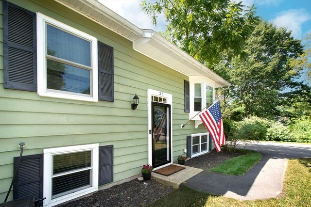 37 Pleasant Street, Pembroke, MA 02359