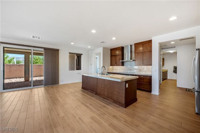 4681 South East Clifftop Drive, Pahrump, NV 89061