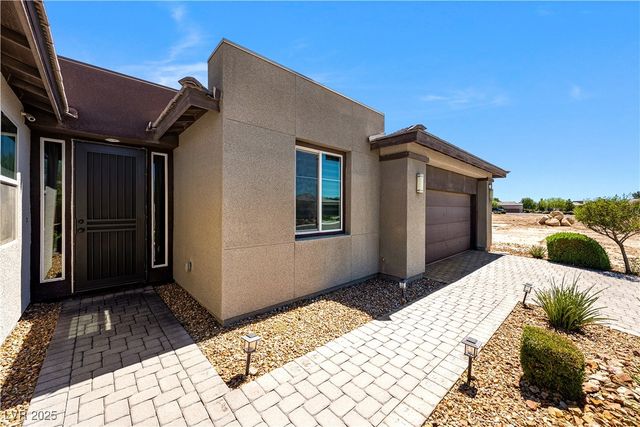 4681 South East Clifftop Drive, Pahrump, NV 89061