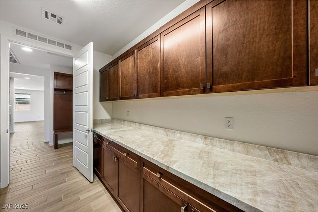 4681 South East Clifftop Drive, Pahrump, NV 89061