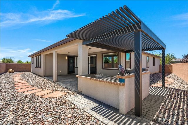 4681 South East Clifftop Drive, Pahrump, NV 89061