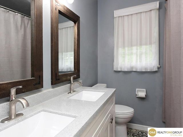 2109 S 123 Avenue, Omaha, NE 68144