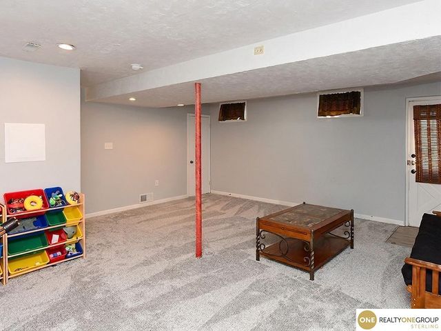 2109 S 123 Avenue, Omaha, NE 68144