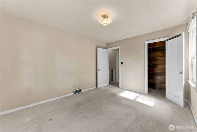 10454 2nd Avenue S, Seattle, WA 98168