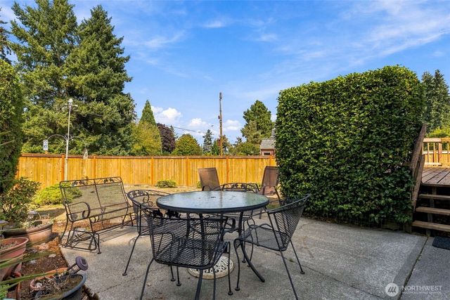 10454 2nd Avenue S, Seattle, WA 98168