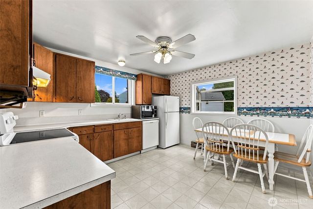 10454 2nd Avenue S, Seattle, WA 98168