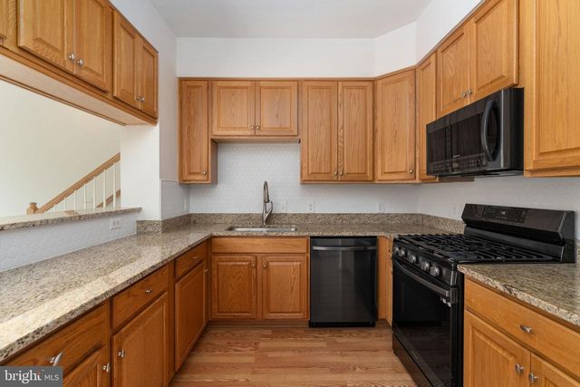 1825 CEDAR COVE WAY #201, Woodbridge, VA 22191