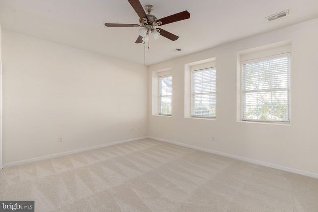1825 CEDAR COVE WAY #201, Woodbridge, VA 22191