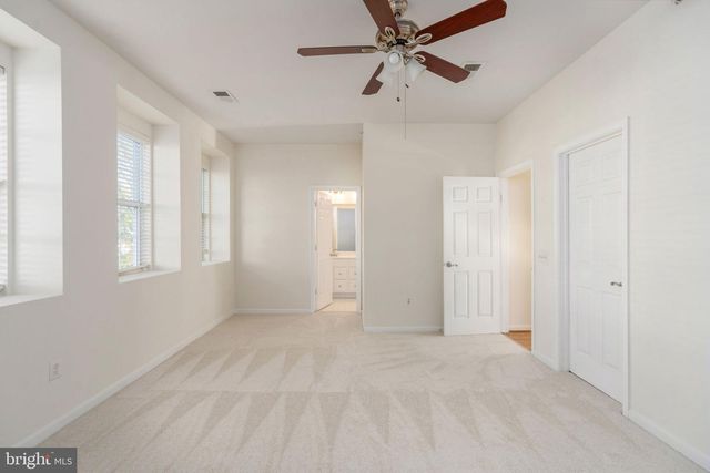 1825 CEDAR COVE WAY #201, Woodbridge, VA 22191