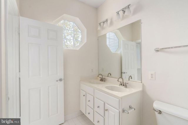 1825 CEDAR COVE WAY #201, Woodbridge, VA 22191