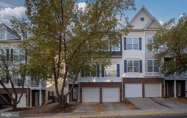 1825 CEDAR COVE WAY #201, Woodbridge, VA 22191