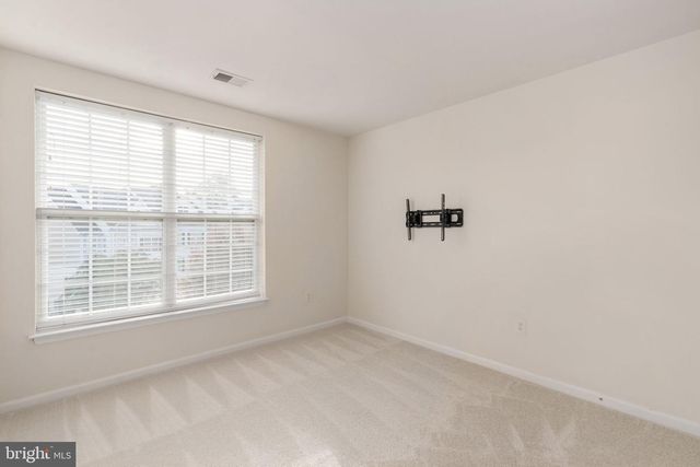 1825 CEDAR COVE WAY #201, Woodbridge, VA 22191