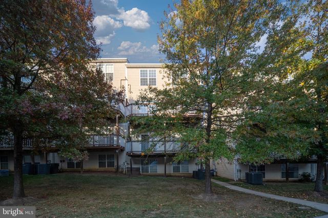 1825 CEDAR COVE WAY #201, Woodbridge, VA 22191