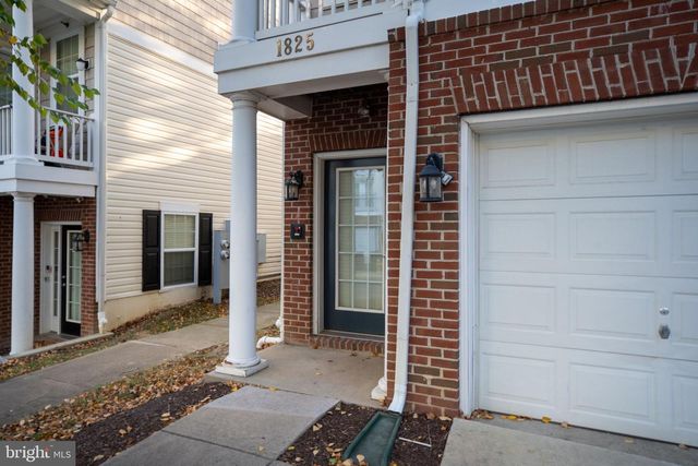 1825 CEDAR COVE WAY #201, Woodbridge, VA 22191