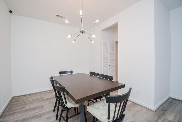 666 N Eldridge Parkway, Houston, TX 77079