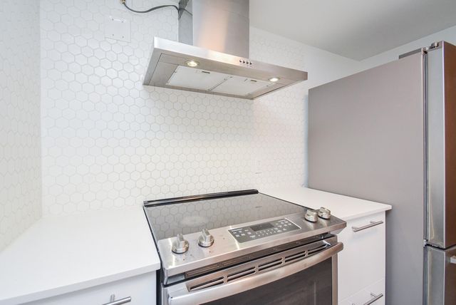 666 N Eldridge Parkway, Houston, TX 77079