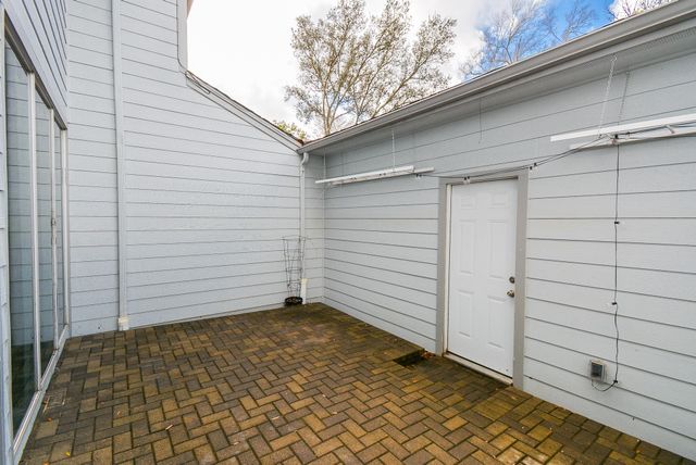 666 N Eldridge Parkway, Houston, TX 77079