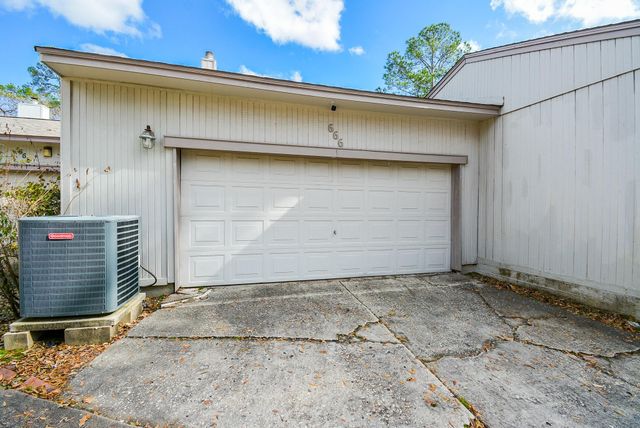 666 N Eldridge Parkway, Houston, TX 77079