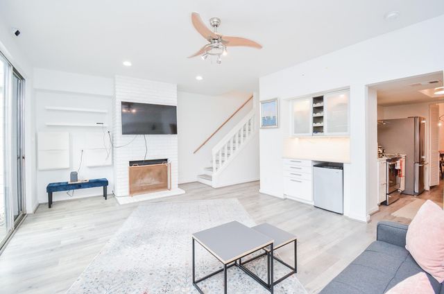 666 N Eldridge Parkway, Houston, TX 77079