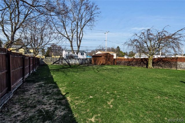 876 Pioneer Drive, North Tonawanda, NY 14120