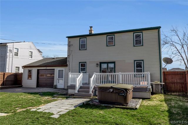 876 Pioneer Drive, North Tonawanda, NY 14120