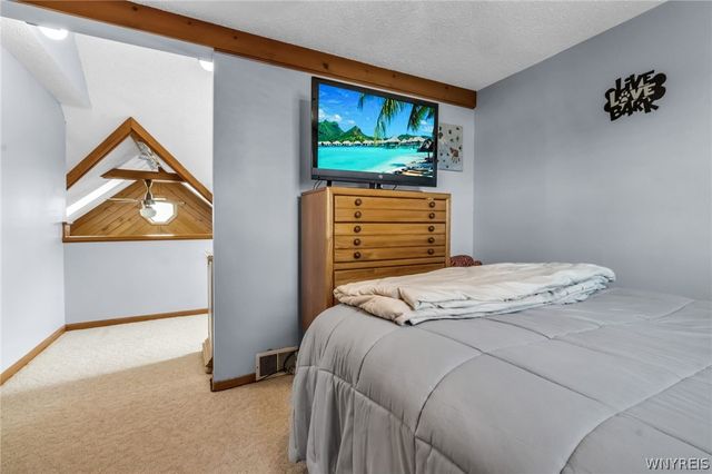 876 Pioneer Drive, North Tonawanda, NY 14120