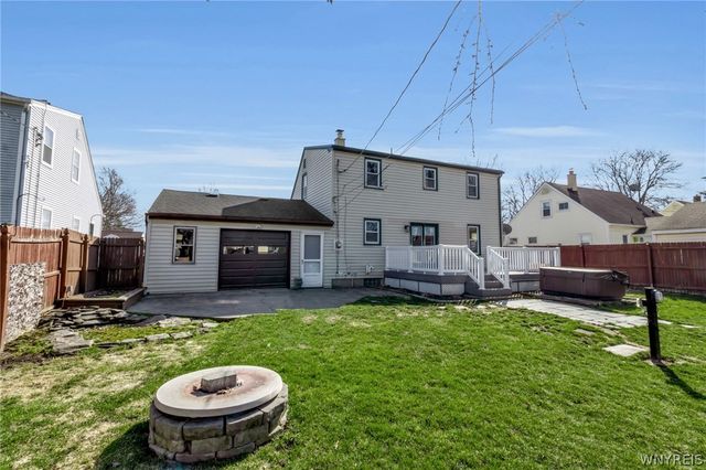 876 Pioneer Drive, North Tonawanda, NY 14120